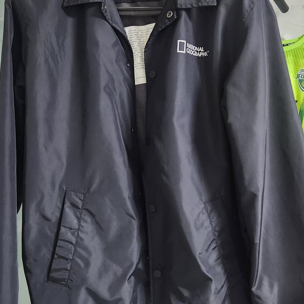내셔널지오그래픽 코치 자켓 블랙