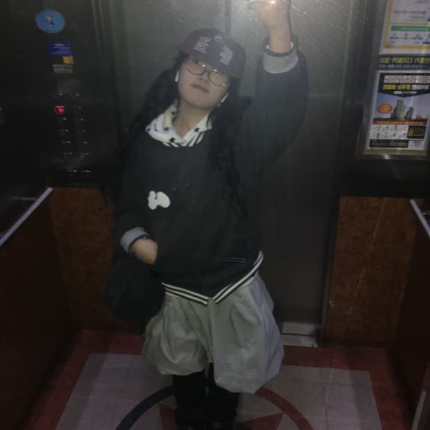 허그유어스킨 클라우드 나일론 플리츠 드레스