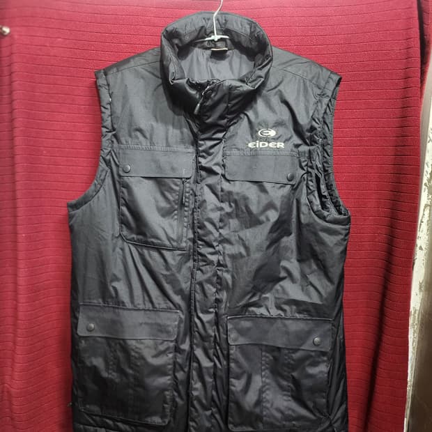 아이더 구스패딩조끼110