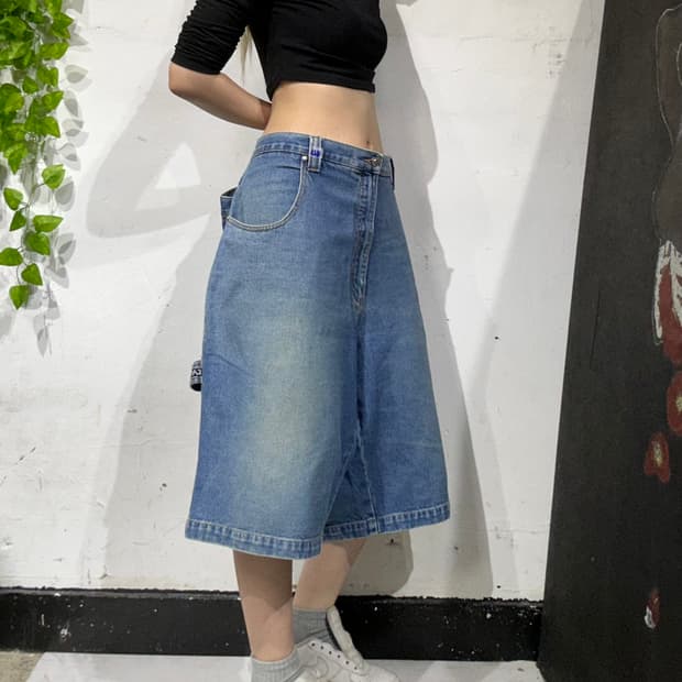 칼카니 빅 사이즈 올드스쿨 힙합 연청 와이드 데님 버뮤다 팬츠 반바지