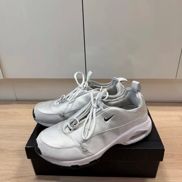 나이키 x 꼼데가르송 에어맥스 선더 화이트