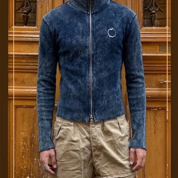 Stone Washed Ribbed Neck Zip Up_[Blue]