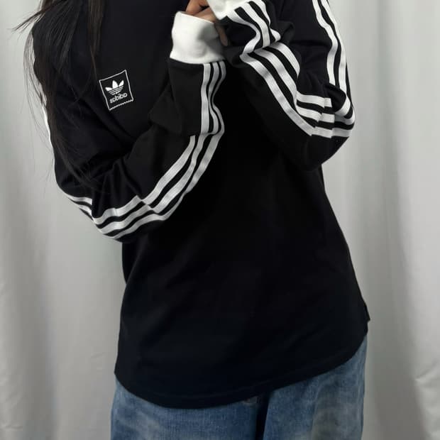 아디다스 블랙 롱슬리브