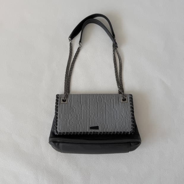 루즈앤라운지(rouge&lounge) 레더 체인 숄더백