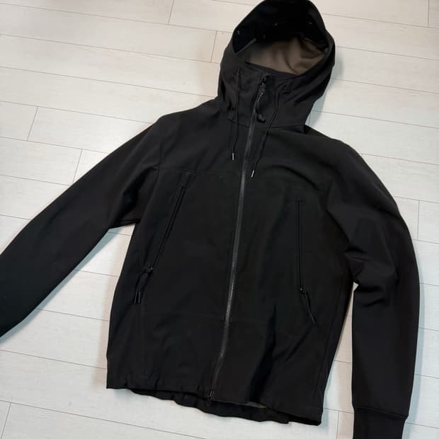 cp컴퍼니 CP-SHELL 자켓 50사이즈