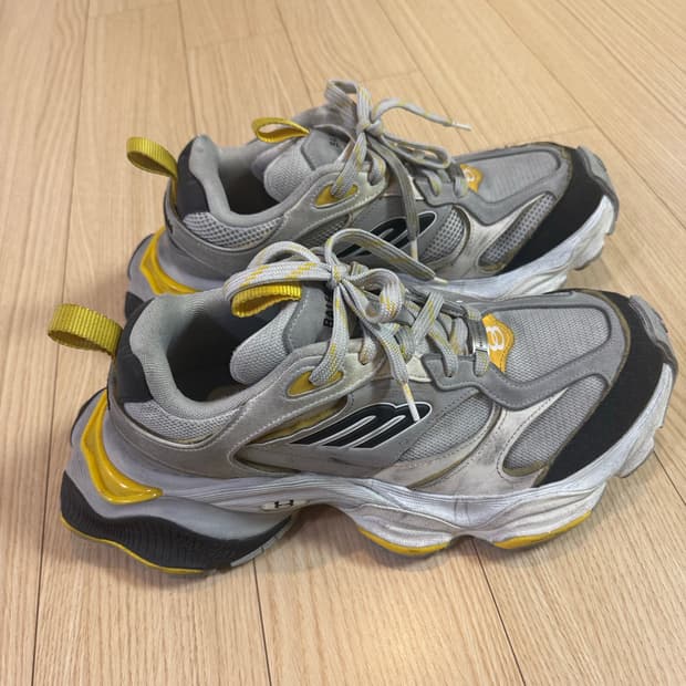 발렌시아가 카고 스니커즈 런웨이OG