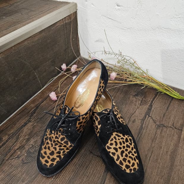 Ginza Yoshinoya 레오파드 송치 스웨이드 로퍼(박스X새제품)