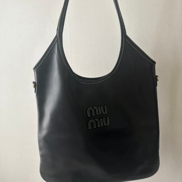 미우미우 아이비백