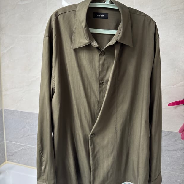 시스템옴므 25fw 사선 실키 플래킷 패널 셔츠 105사이즈 새상품 판매