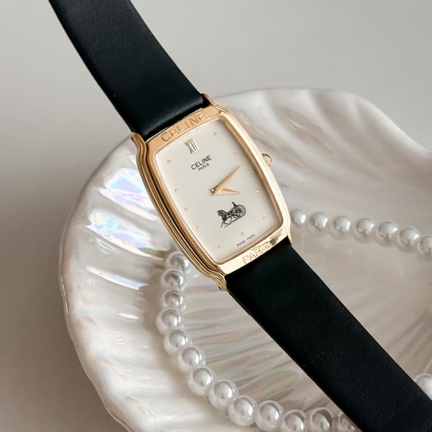 셀린느 탱크 스퀘어 시계