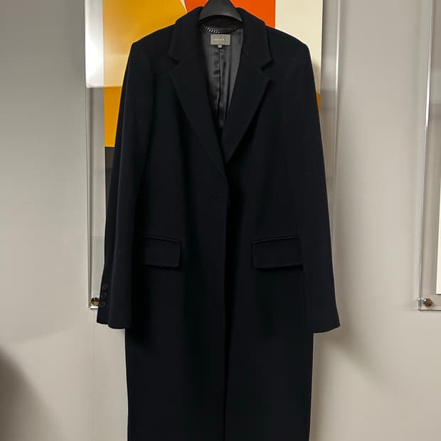 가이거 네이비 코트