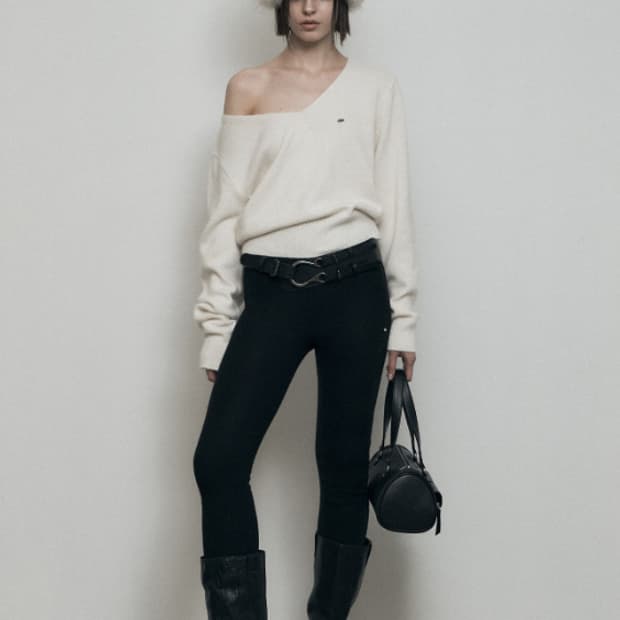 보헤메안서울 브이넥 울 니트