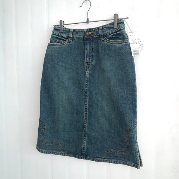 Stitch Detail Denim Midi Skirt(새상품)