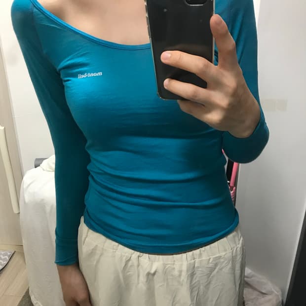 몽벨 긴팔티