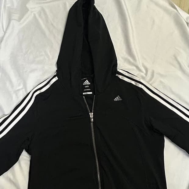 아디다스 바람막이