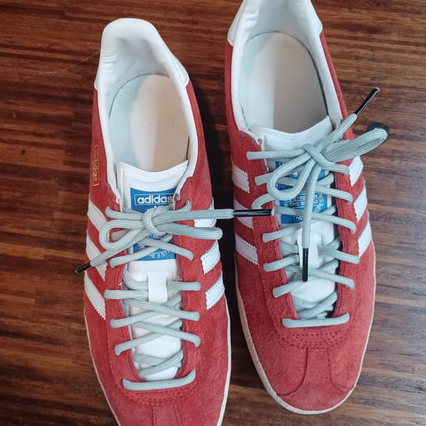 아디다스 가젤 레드 250