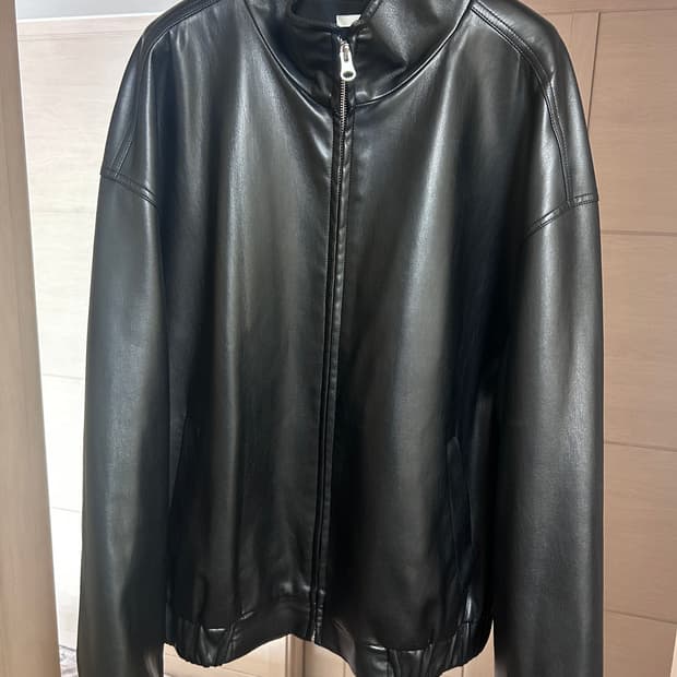 아모멘토 하이넥 레더자켓