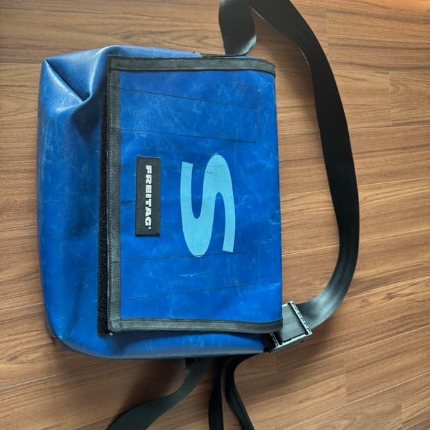 프라이탁 덱스터 파랑