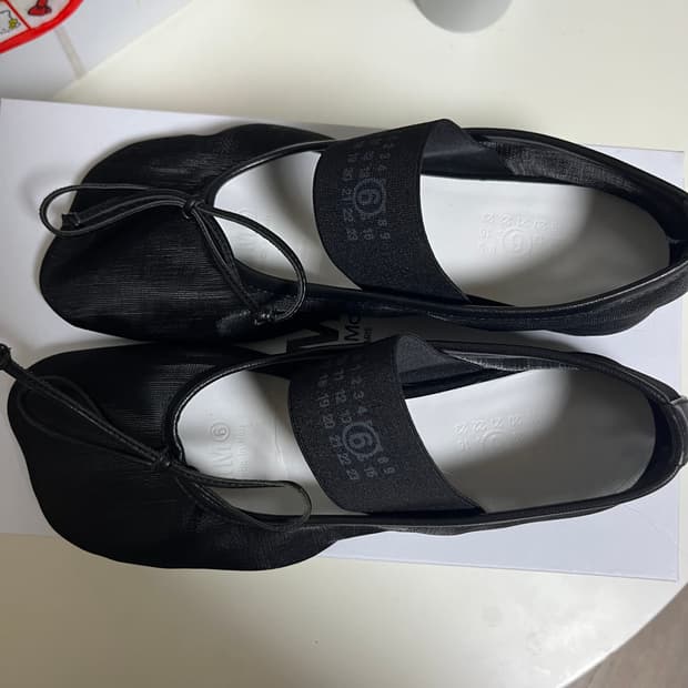 (37.5) mm6 마르지엘라 타비 메쉬 플랫