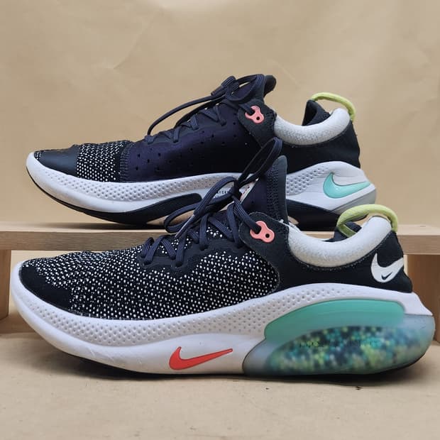 나이키 조이라이드런 플라이니트 운동화 270