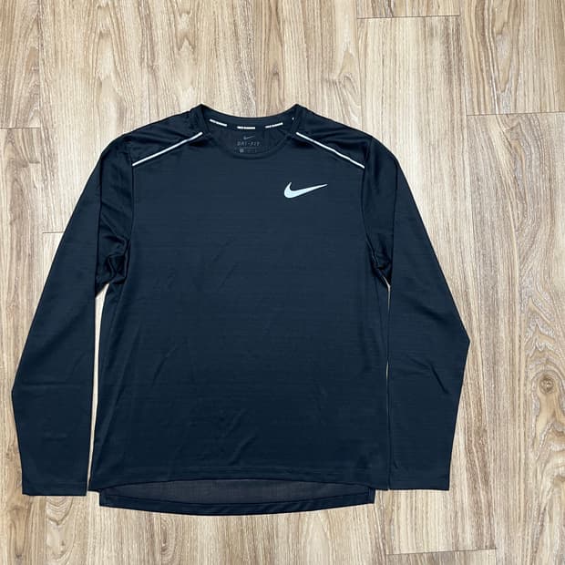 나이키 러닝 드라이핏 롱슬리브 탑 L