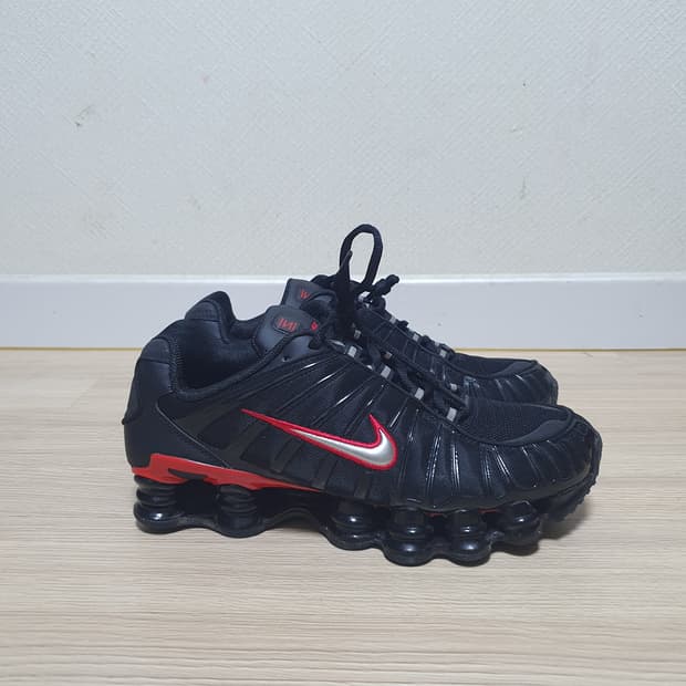 나이키 샥스 TL 유니버시티 레드 270