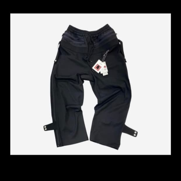 언더마이카 논노드 멀티 지퍼 슬랙스 