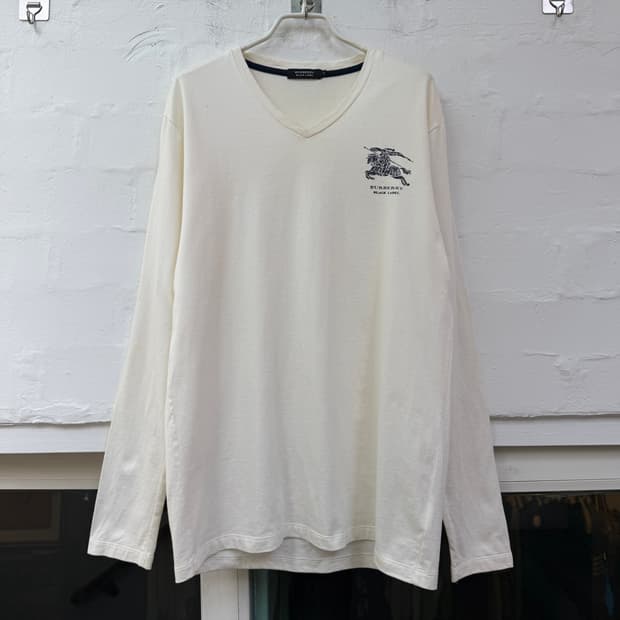 Burberry 버버리 블랙라벨 아이보리 브이넥 긴팔티 3