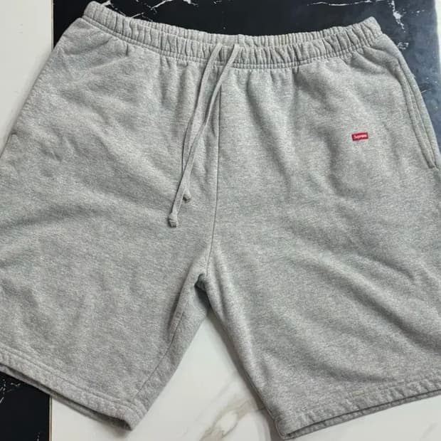 슈프림 21fw 스몰 박스 스웨트 쇼츠 헤더 그레이 XL  팝니다