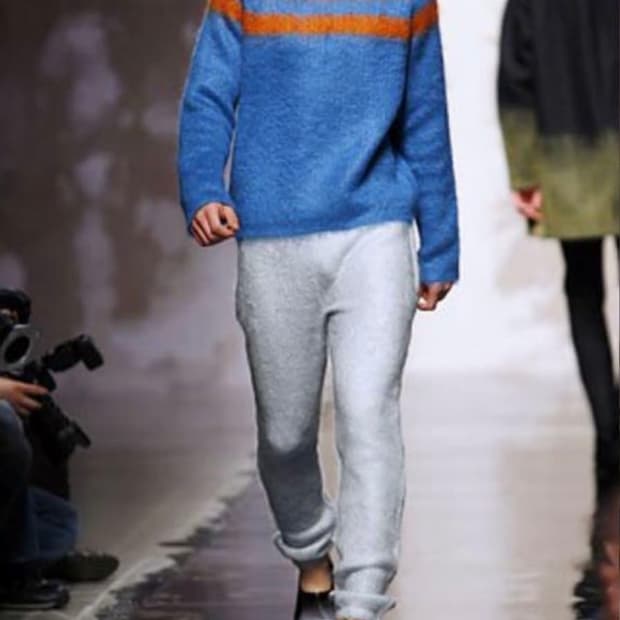 프라다 2007 AW 애나멜 슬립온 로퍼 275 