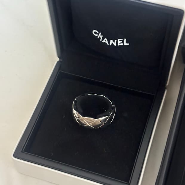 샤넬 코코크러쉬 스몰 화이트골드 55호(매장구매)