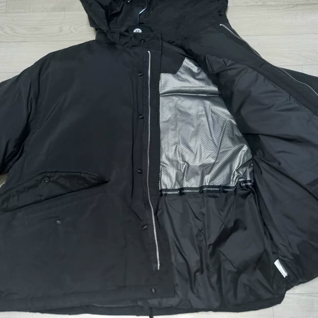 새상품 남성100 라퍼지스토어후드 덕다운 숏패딩 미듐