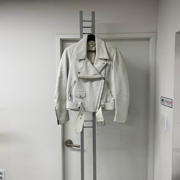 아크네스튜디오 화이트 라이더 자켓 36(W) 