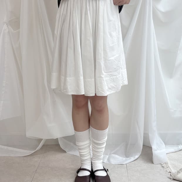 uniqlo summer white flare skirt