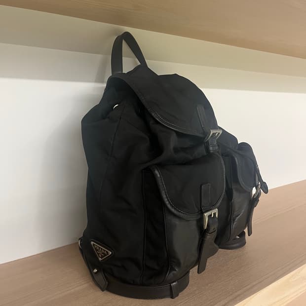 프라다 나일론 빈티지 백팩 미듐 블랙