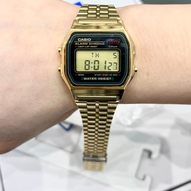 카시오 금장 메탈 시계 새상품