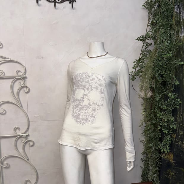 Zadig & Voltaire dot skull button sleeve