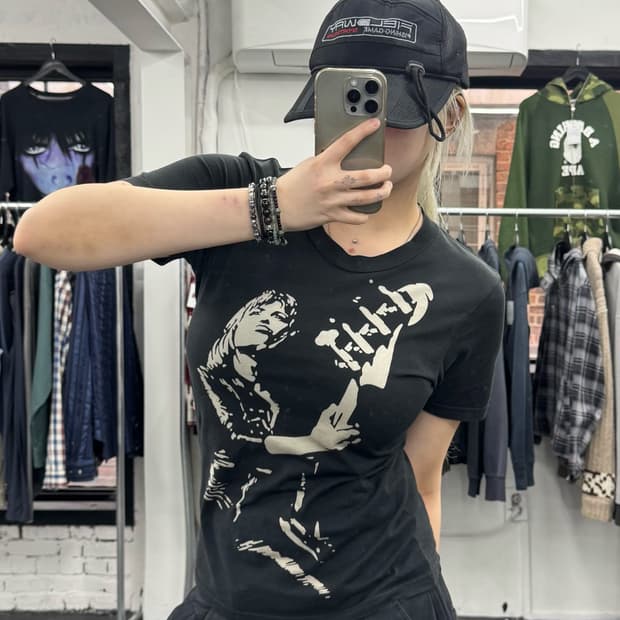 히스테릭 글래머 기타걸 티셔츠