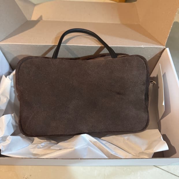 도우 dow 스웨이드 스퀘어 백 다크 브라운