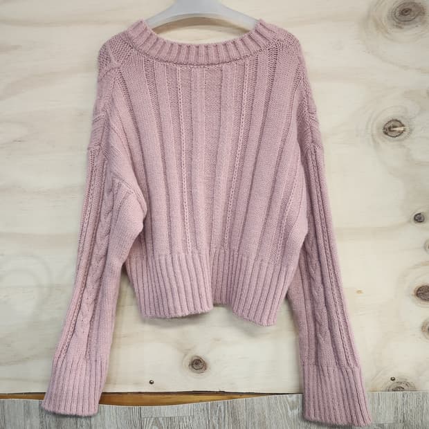 96) 여성 브이넥 케이블 크롭니트