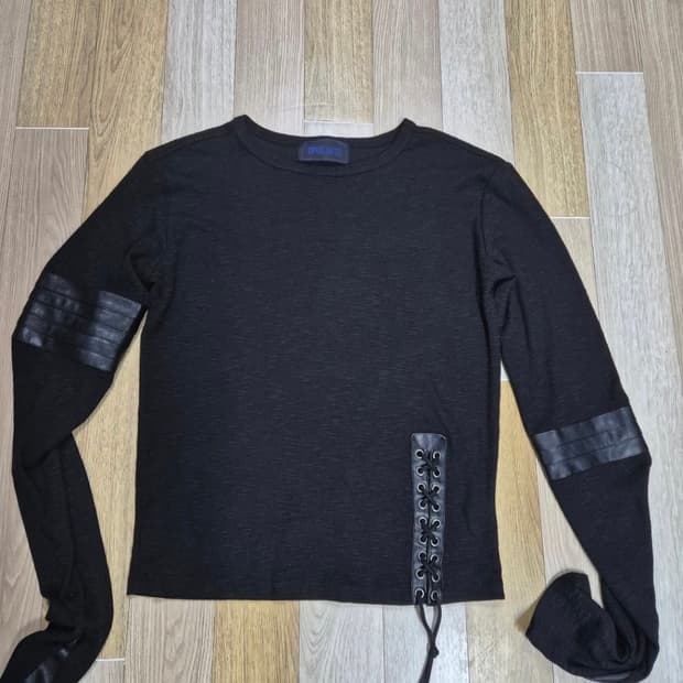 opus 0012 rein patch black M 판매합니다