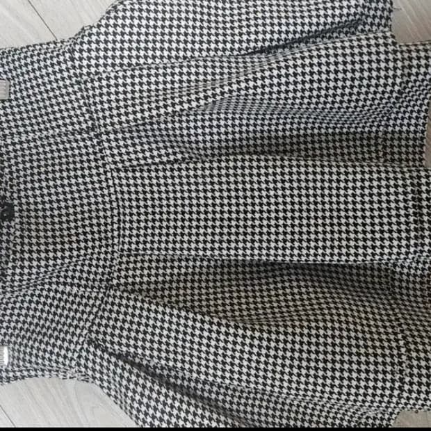 미셸마카롱 스커트 xs 치도리 양지뢰