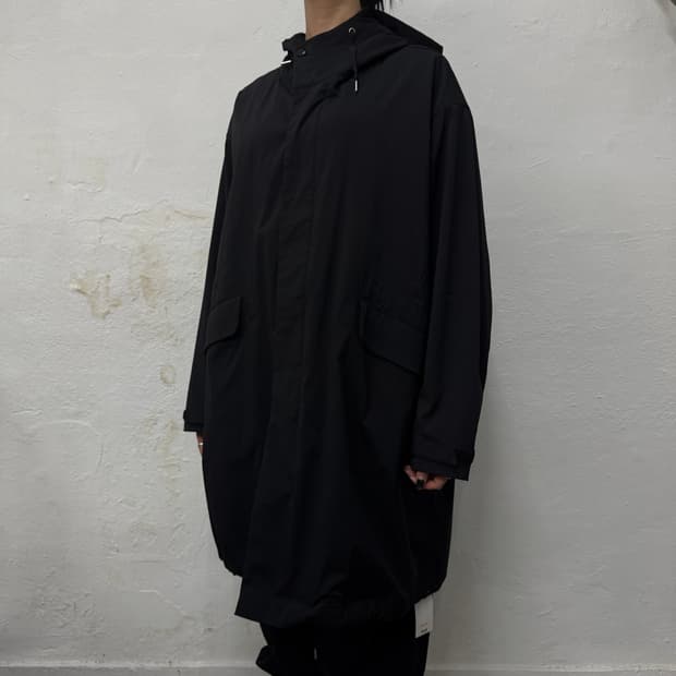 빔즈(BEAMS HEART) 블랙 나일론 폴리우레탄 혼방 후드 모즈 코트