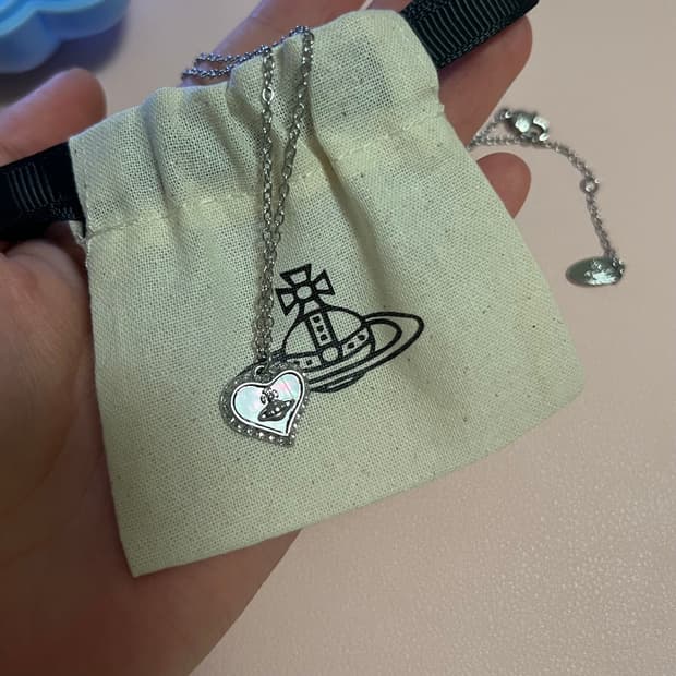 비비안웨스트우드 페트라 목걸이 실버