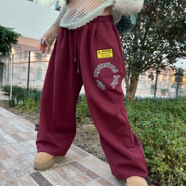 더미스테리어스호텔 트레이닝 팬츠