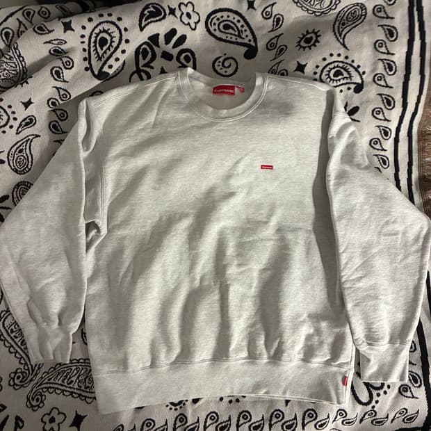 슈프림 스몰 박스로고 맨투맨 그레이