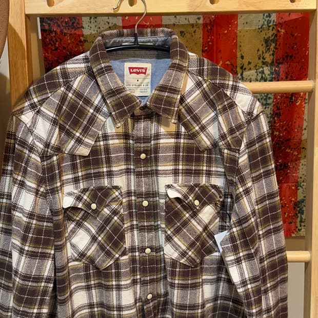 Levis