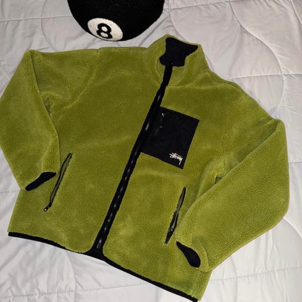 스투시 쉐르파 플리스 자켓 모스그린