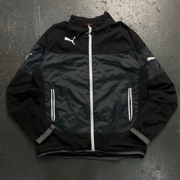 100 푸마 바람막이 