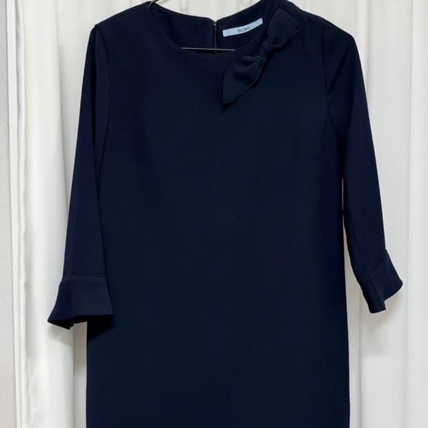 BCBG 네이비 리본 원피스